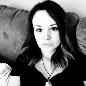 Meet your Posher, Dana